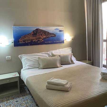 Phenicusa Μιλάτσο Εξωτερικό φωτογραφία